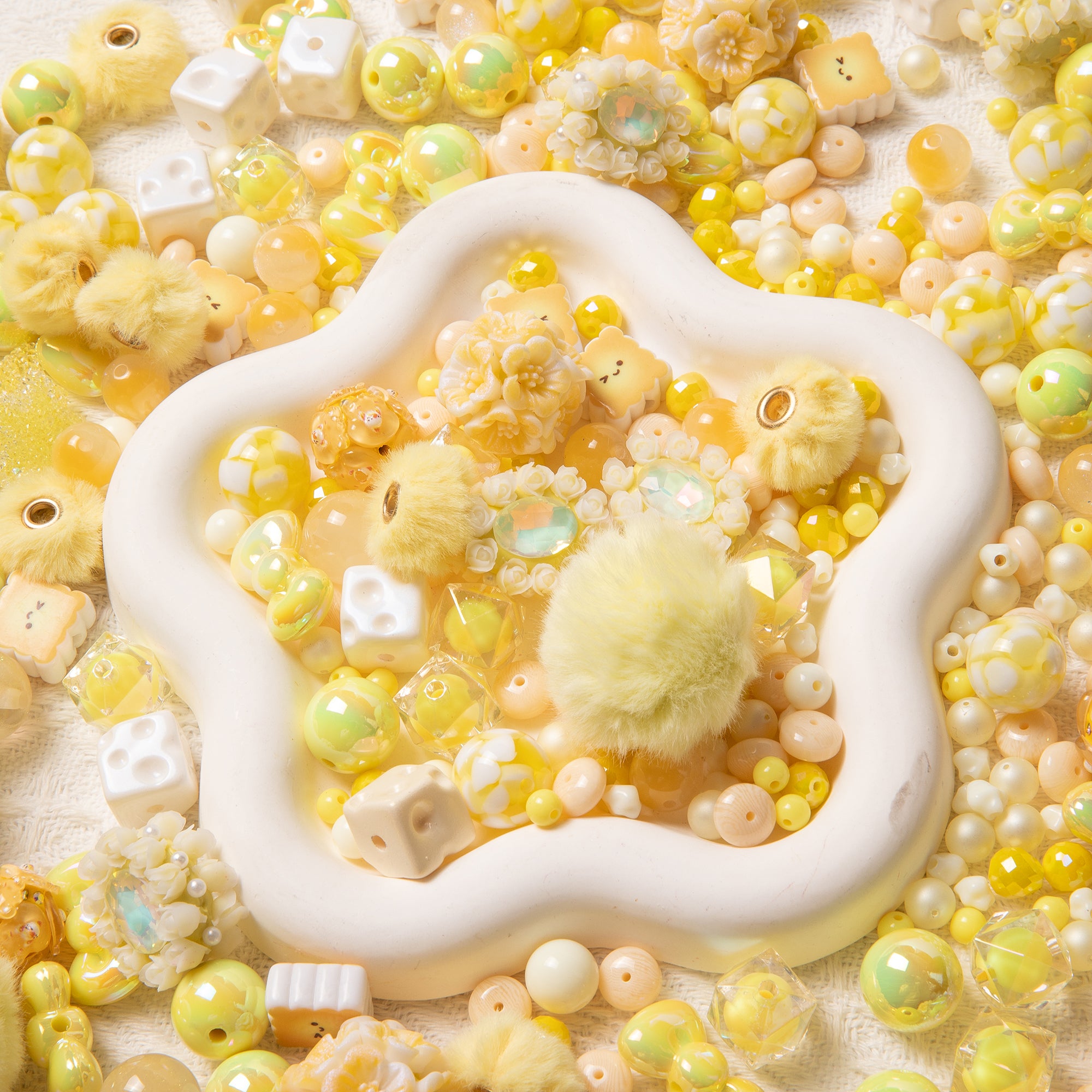 【NEW】【Key Chain/Jewelry/Pen】Live Product-Banana Milk