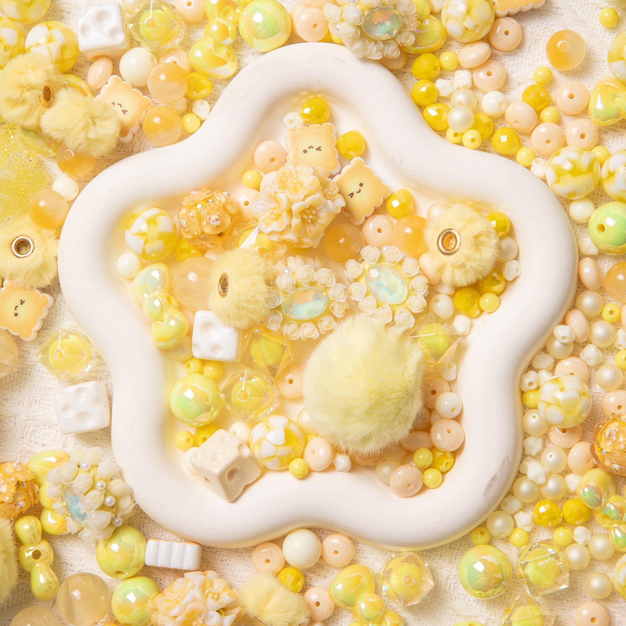 【NEW】【Key Chain/Jewelry/Pen】Live Product-Banana Milk