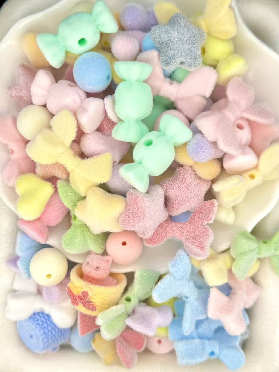 【BOGO】【NEW】【Key Chain/Pen】Live Product-Fuzzy Mixing