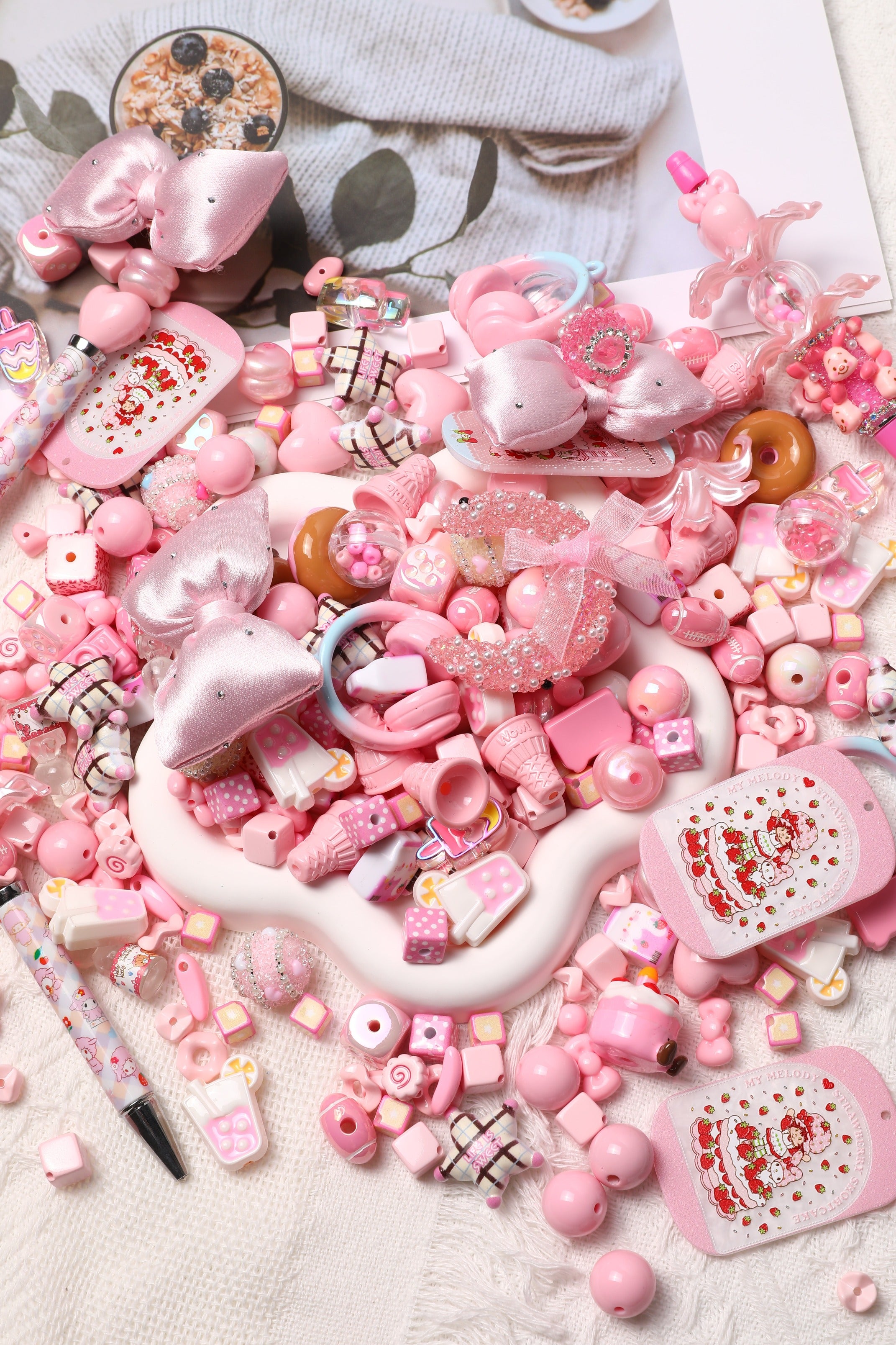 【NEW】【Key Chain/Jewelry/Pen】Live Product-The pink girl