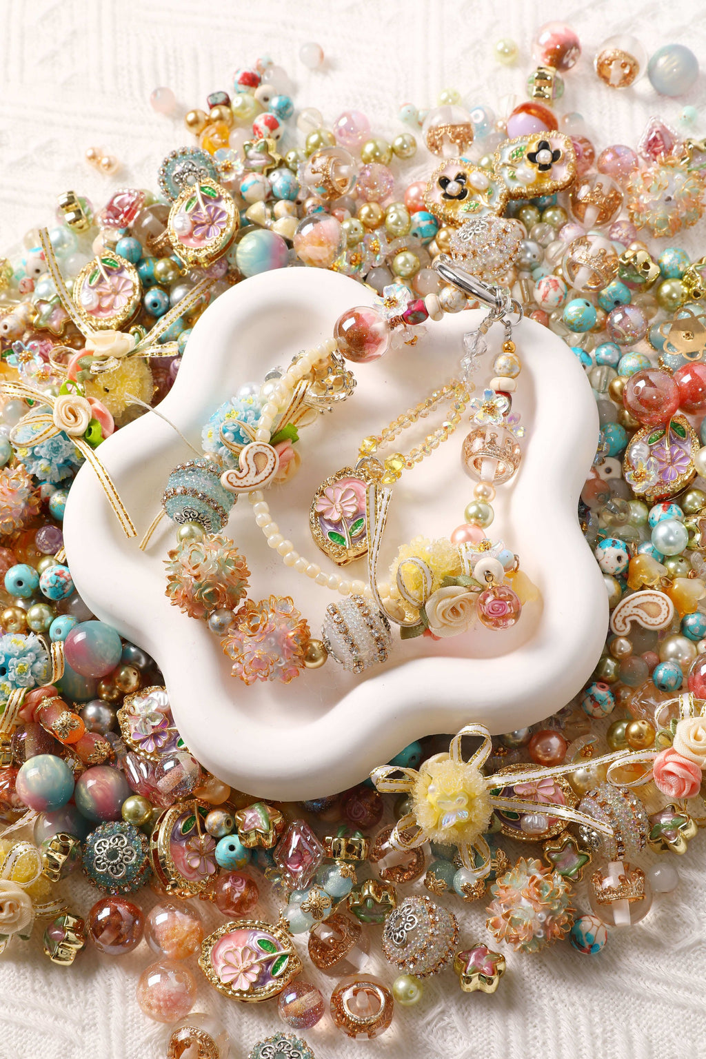 【Key Chain/Jewelry/Pen】Live Product-Palace Blossoms